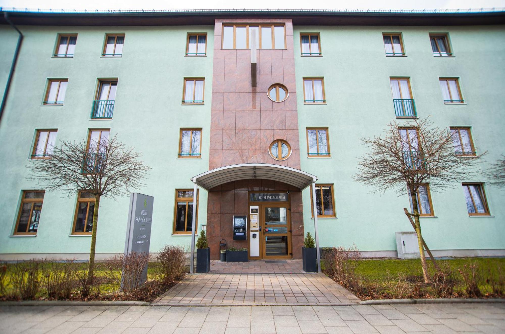 Hotel Perlach Allee By Blattl, Munich